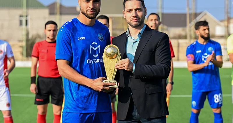 I Liqa klubunun futbolçusu mükafatlandırılıb
