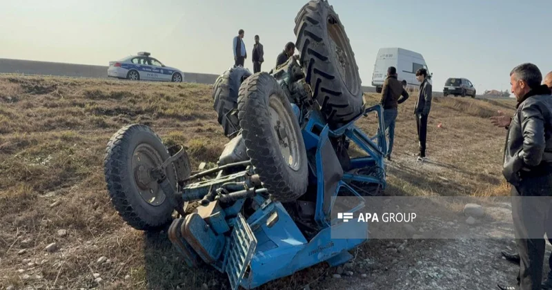 Ucarda traktorla maşın toqquşub, xəsarət alanlar var FOTO