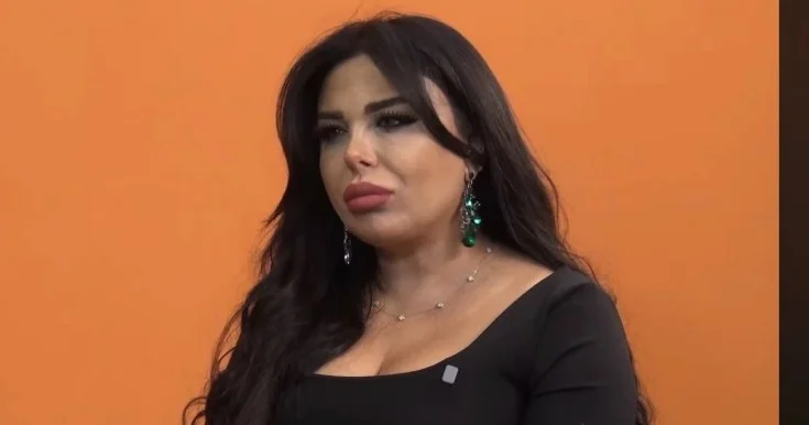 Evli olduğunu bilirdim, dəfələrlə qaçıb gizləndim Video