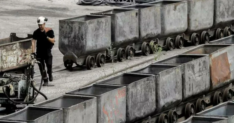 Bu ölkədə mədən çökdü