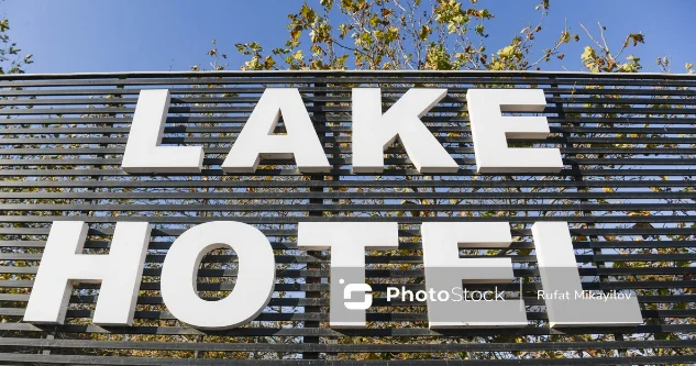 4 işçinin ölümündə təqsirləndirilən Lake Hotel in icarədarı həbs olundu