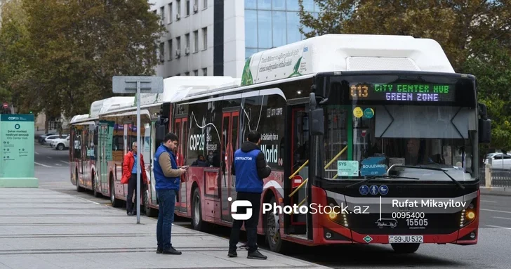 Неработающие табло и долгие задержки: почему автобусы в Баку приходят с опозданием?