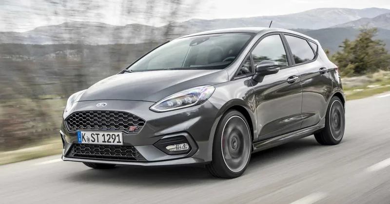 Эксперты назвали самые удачные компактные авто для города