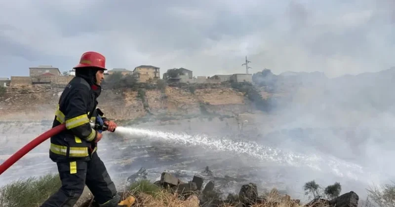 Ağdamda yaşayış evi yanır