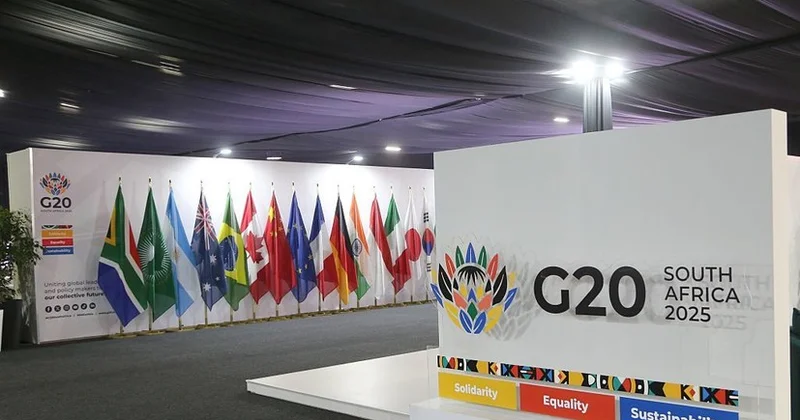 G20 sammitində texniki səhv: Cənubi Afrika prezidentinin qapalı çıxışı efirə sızdı