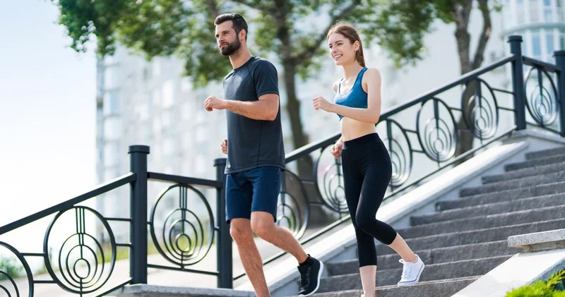 Piyada gəzməyin sağlamlıq və bədən quruluşu üçün faydaları