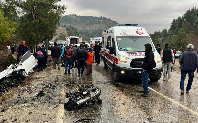 Türkiyədə ağır yol qəzası 10 YARALI Xəbər saytı Son xəbərlər və Hadisələr