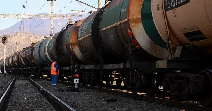 Дивиденды мира : что означает импорт азербайджанского бензина в Армению?