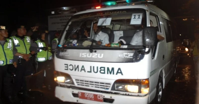 В Индонезии 16 человек погибли в ДТП с автобусом