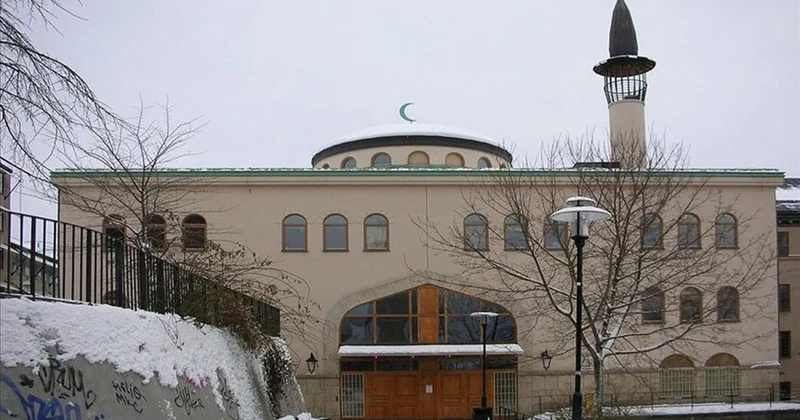 İsveçdə yeni bir anti İslam təxribatı təşkil edilib...