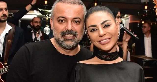 Həyat yoldaşına təyyarə hədiyyə etdi