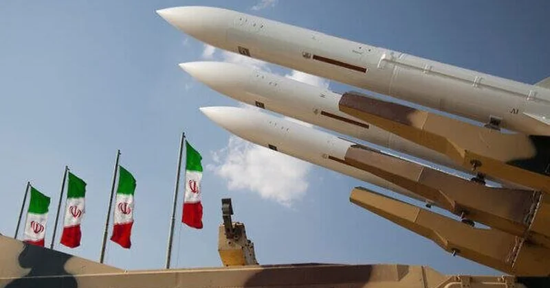 Иран проводит ракетные учения. А Нетаньяху угрожает