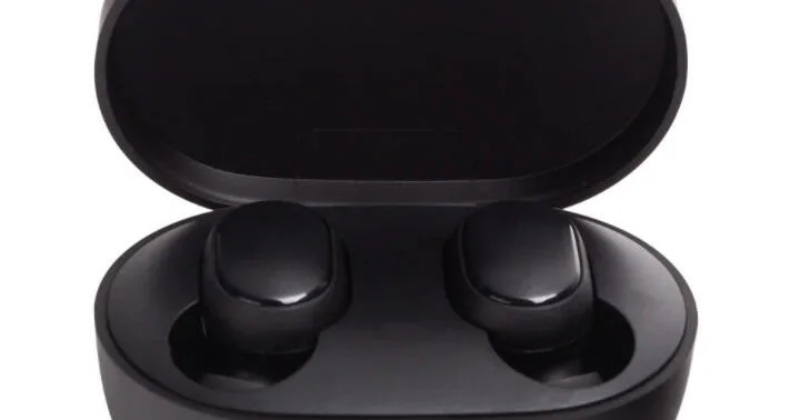 Рассекречена информация о новых полувставных наушниках Xiaomi ФОТО