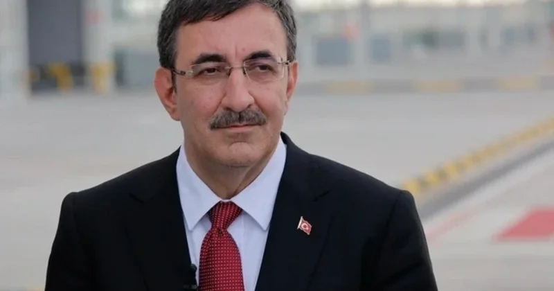 Türkiyə vitse prezidenti Bakıda “Türk şəhidliyi” abidəsini ziyarət edib