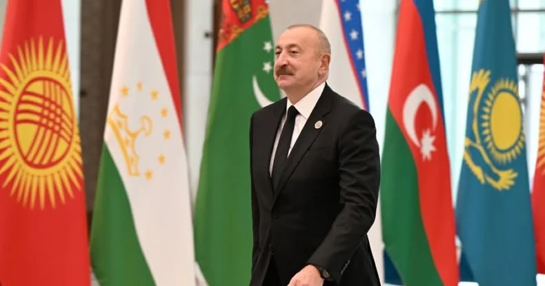 Uğurlu xarici siyasət və qlobal təşəbbüslər