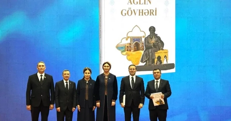 Berdiməhəmmədovun kitabı Azərbaycan dilinə tərcümə olundu FOTO