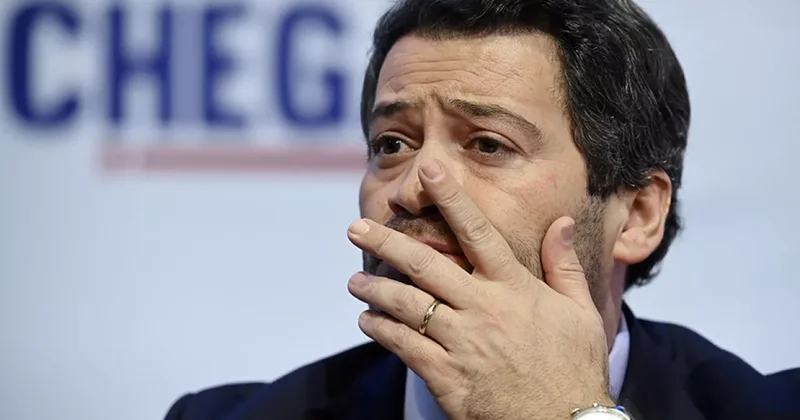 В Португалии лидера ультраправых обязали демонтировать плакаты с антиромскими высказываниями