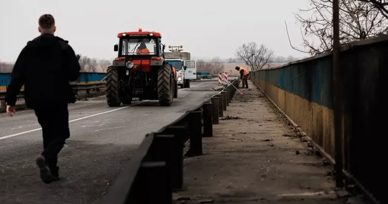 Военное дело : Подразделения Молдовы и Румынии наводят понтонные переправы в Одесской области ФОТО