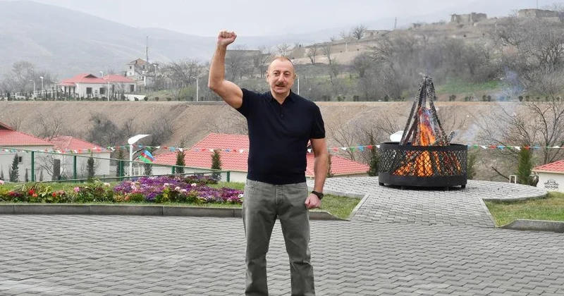 XARİCİ ORDULARI TORPAQLARIMIZDAN BELƏ ÇIXARARLAR, CƏNABLAR! Bütün tribunlarda yalnız işğaldan danışan xalq artıq yoxdur!