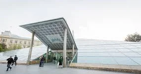 İçərişəhər metro stansiyasında dönmə kamerasının inşasına start verilib