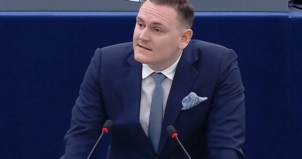 Пожалуйста, уйдите уже!