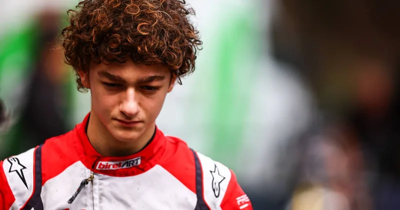 Azərbaycanlı pilot mövsümün son yarışını uğurla başa vurdu