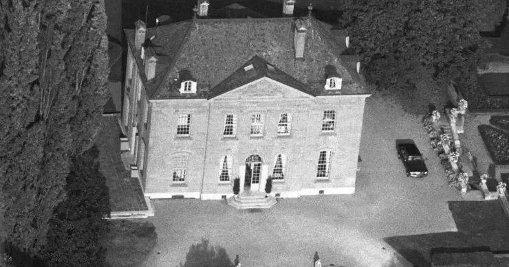 Bu tarixi villa satışa çıxarıldı Qorbaçov və Reyqan burada görüşmüşdü