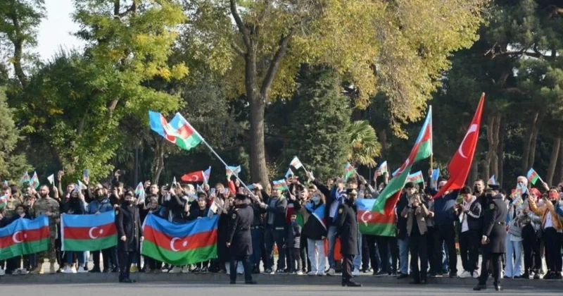 O, pulunu bölsə, hər bir Azərbaycan vətəndaşına 74 min manat düşəcək