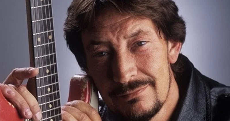 Умер автор хитов Крис Ри видео