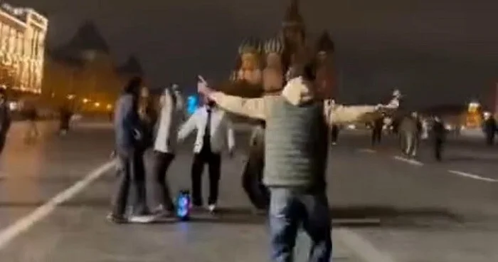 Putinin möhtəşəm siyasəti: Moskva bu cür zəbt olunur Video