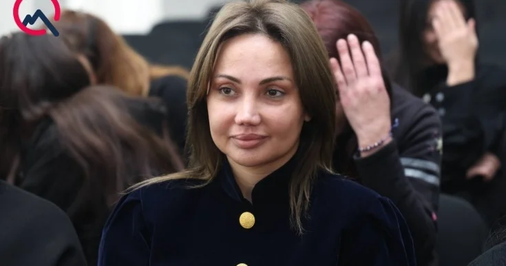 Dəniz Əsədovanın azadlıqda ilk Fotosu