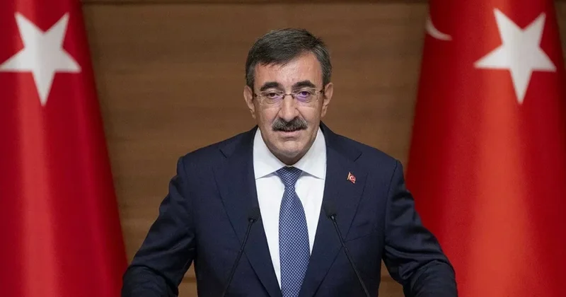 Cevdet Yılmaz Zəfər parkını ziyarət etdi