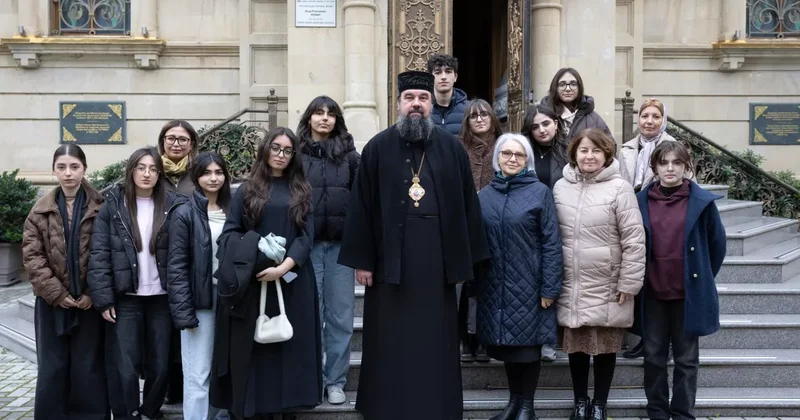 Азербайджанский мультикультурализм в действии: школьники встретились с епископом Алексием ФОТО