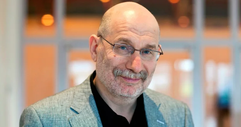 Bu qatar artıq stansiyadan yola düşüb…