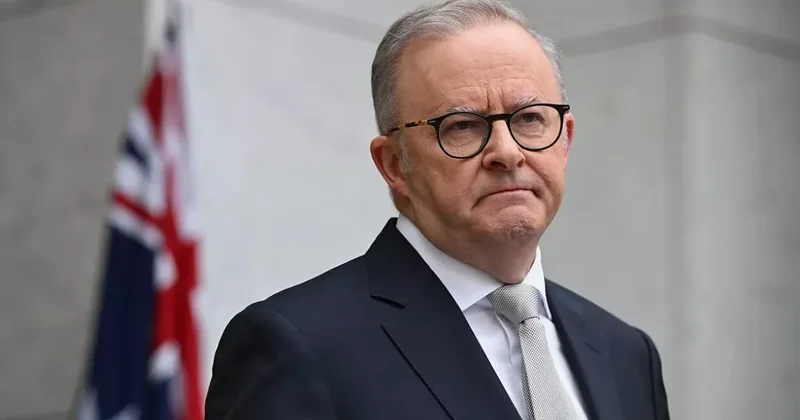 Премьер Австралии извинился перед еврейской общиной за теракт на пляже во время Хануки