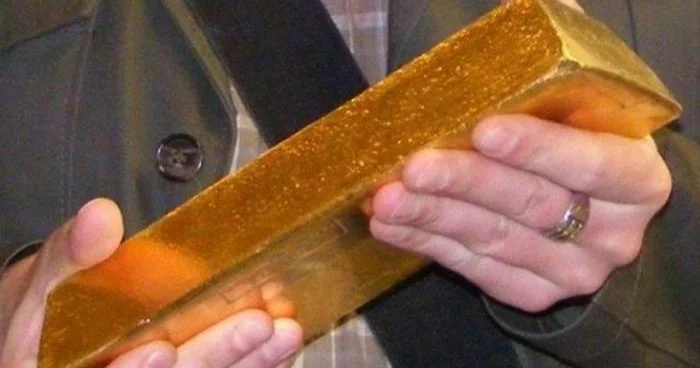 Rusiyanın qızıl ehtiyatları rekord həddə çatıb Yarısı Avropada dondurulub