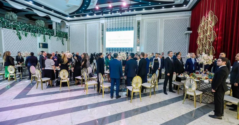 “Şanlı Zəfərdən Yeni Zirvələrə: Qalib Xalq Güclü Dövlət” mövzusunda bayram tədbiri keçirilib