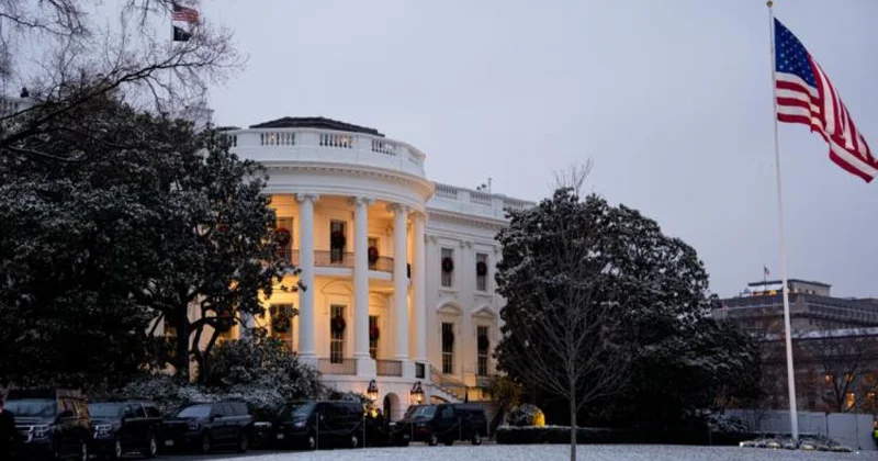 Tramp administrasiyası 29 xarici diplomatik nümayəndəliyin rəhbərini geri çağırır