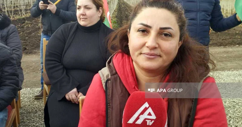 Badara sakini: Köçkün düşəndə 2 yaşım vardı, indi iki övladımla qayıdıram