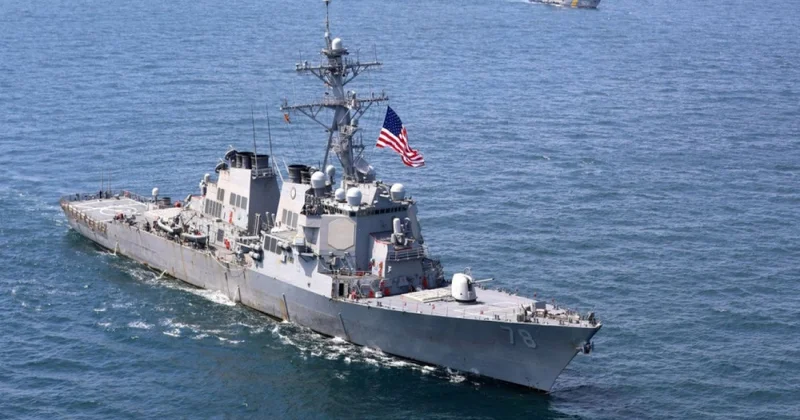 Tramp iki yeni döyüş gəmisinin inşasına başladıqlarını deyib