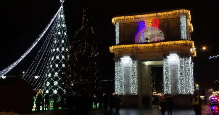 Dünyanın ən bahalı “yolka” ağacları: Milyarderləri belə şoka salacaq faktlar