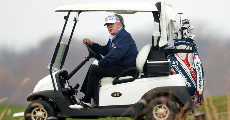 Трамп решил поиграть в гольф перед брифингом