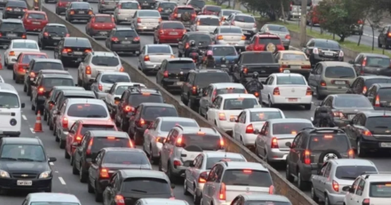 DİQQƏT: Paytaxt yollarında sıxlıq var