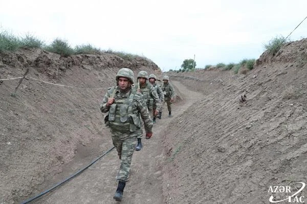 Odlu silahdan açılan atəşlə ölən əsgərimizin Fotosu