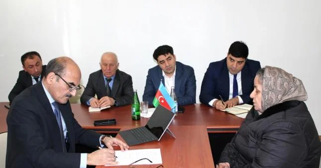 İlham Mirzəliyev Balakəndə vətəndaşları qəbul edib