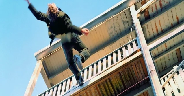 Qonşusunun damını təmir edərkən yıxılmışdı 15 gün sonra öldü