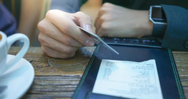 Bakıda restoranda ad günü məclisində artıq yazılmış hesaba görə dava düşdü: Həbs olunan var