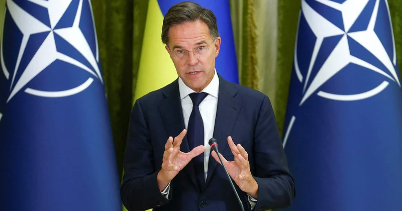 Rutte: NATO Arktikada təhlükəsizliyi Danimarka ilə gücləndirir