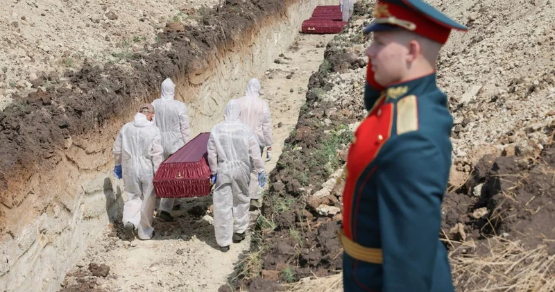 Мемориалы и похороны СВО : в 2025 году Россия потратила рекордные суммы