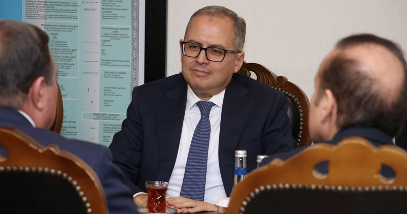 Bakıda icra başçısından yeni təyinatlar